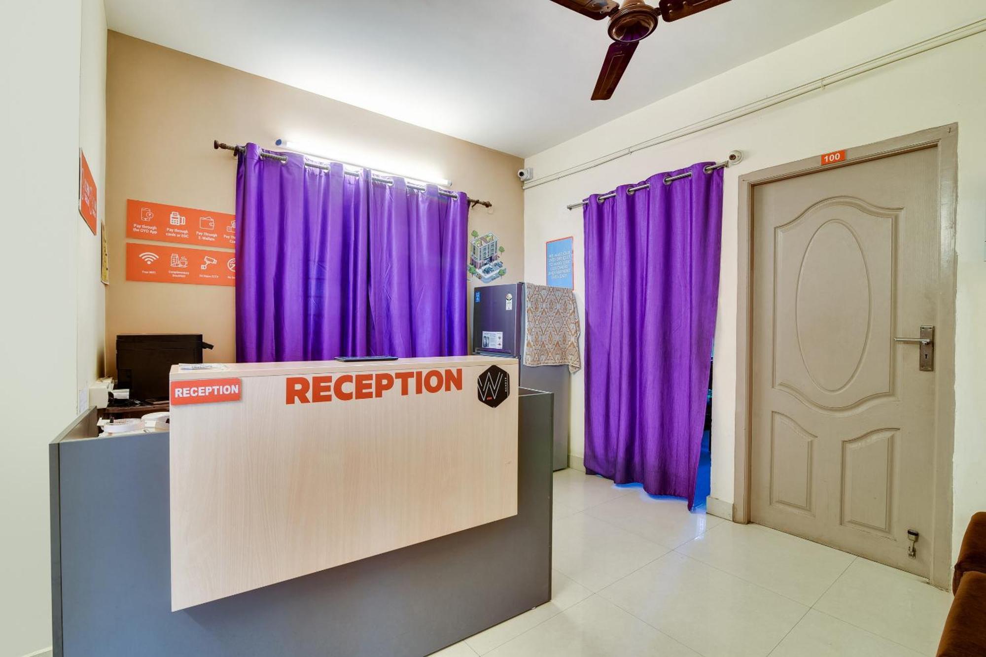 Oyo Flagship Lotus Lakeview Apartments Singanallur Ngoại thất bức ảnh